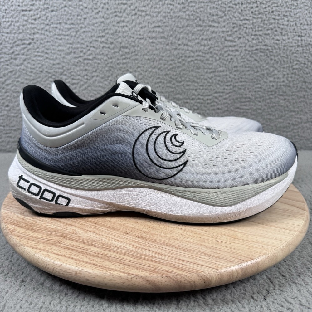 Topo Athletic Aura Mens Size 13 Grey Charcoal RoadRunning Shoes 5mm Drop Sneaker